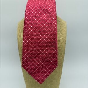 Elegant Ike Behar Pinkish-Red Geometric Men's Silk Necktie